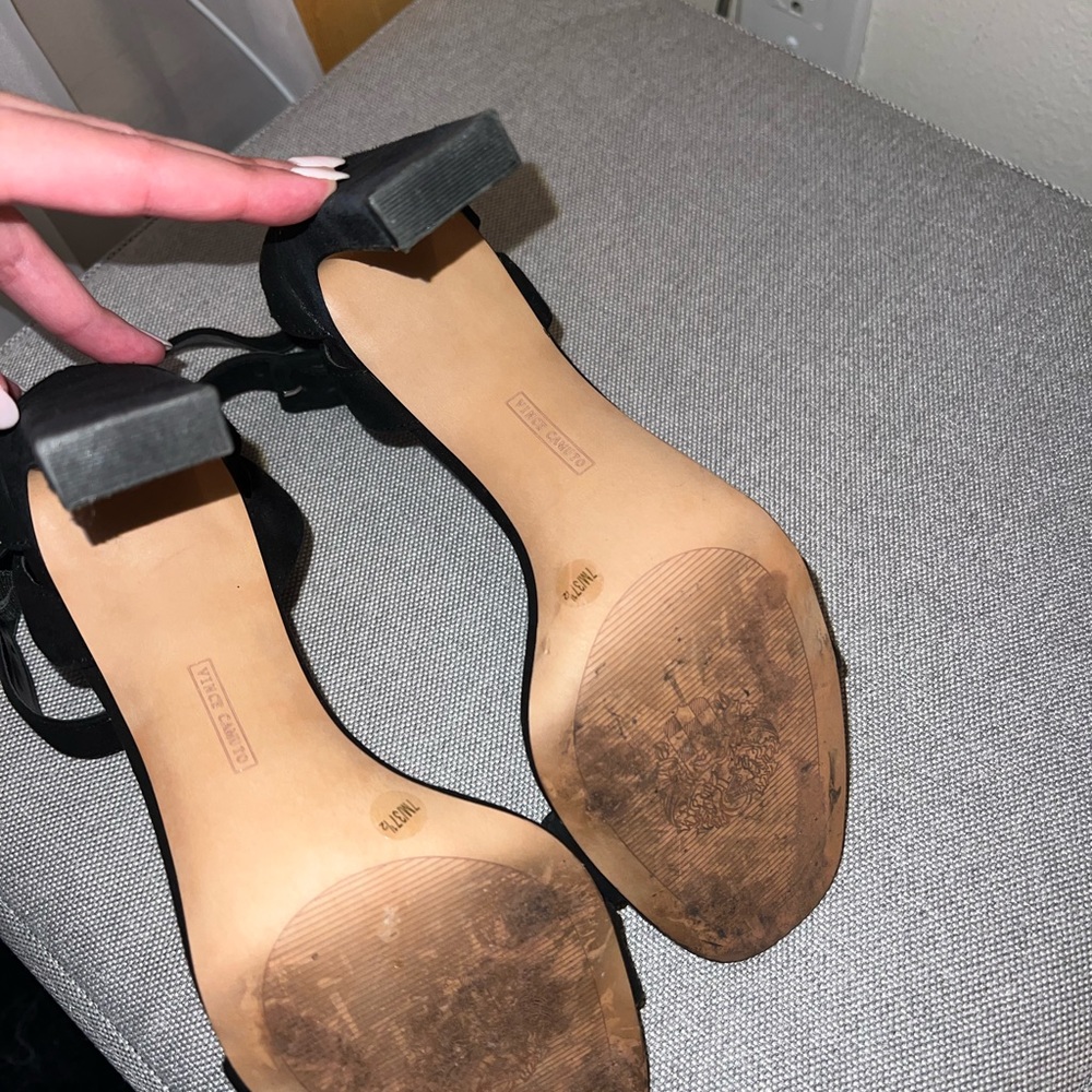 Vince Camuto Basic Black Heels - image 3